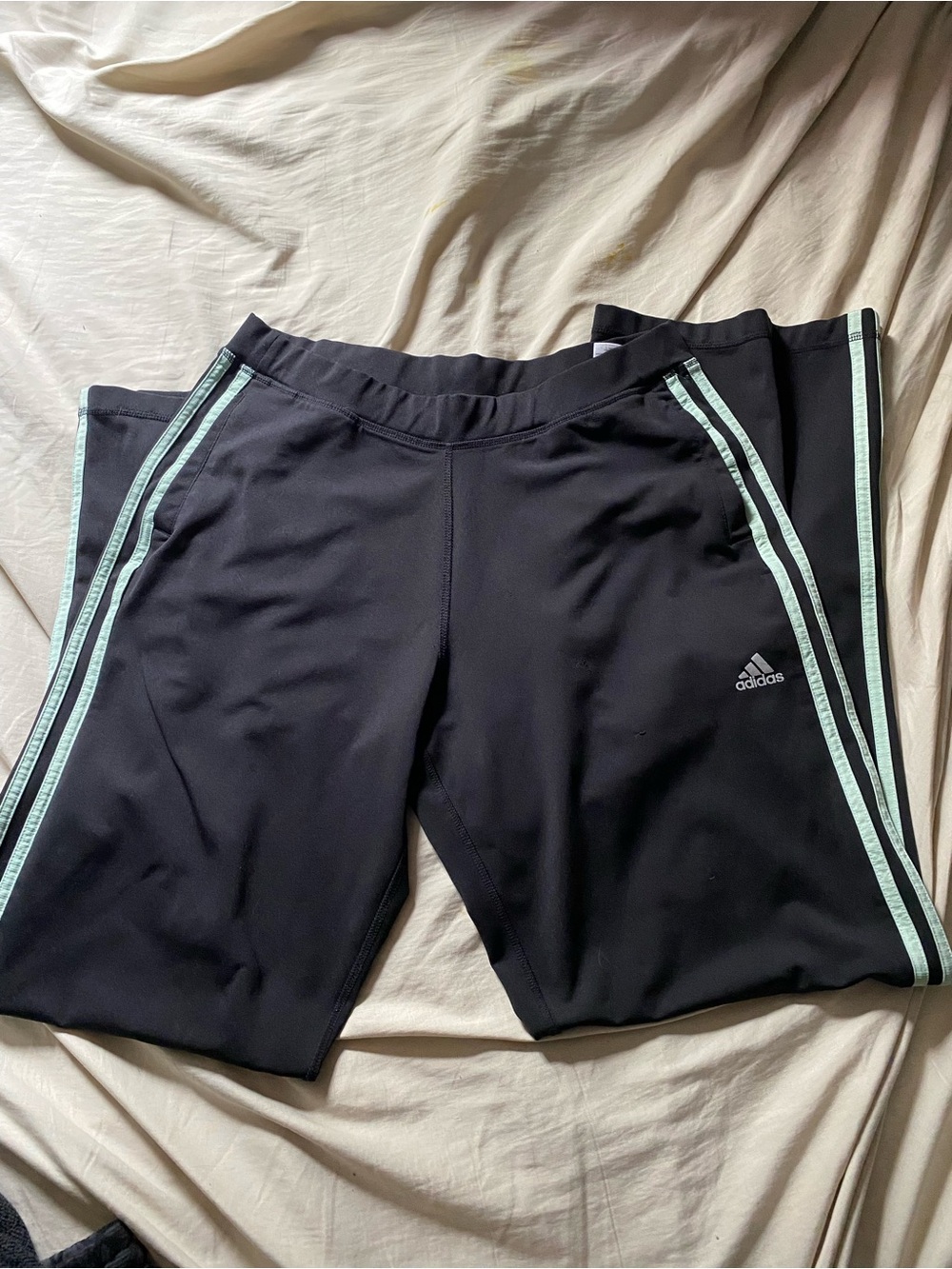 2009 Adidas wide leg leggings with mint green stripes